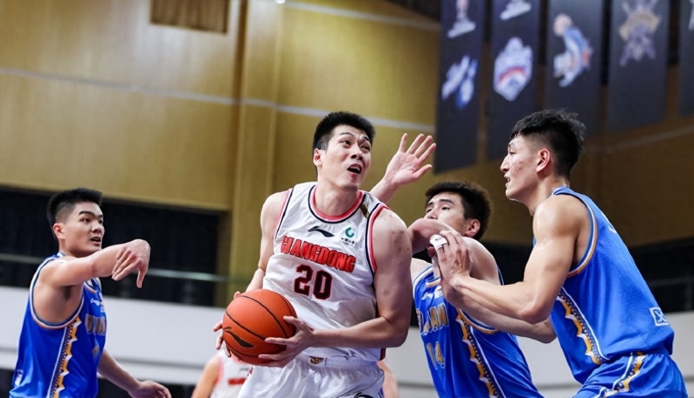  亚历山大全面发挥主导比赛，雷霆轻取活塞收获五连胜